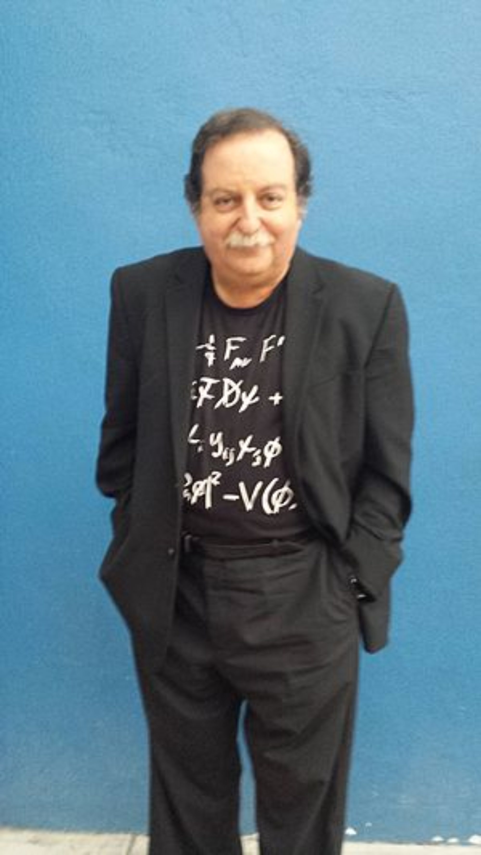 croppedJosé_Gordon1.jpg El inconcebible universo